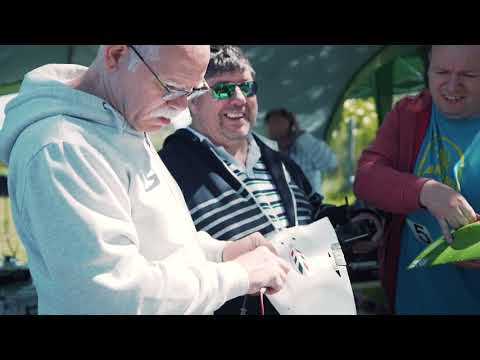 Embedded thumbnail for Távirányítású elektromos modellhajó OB
